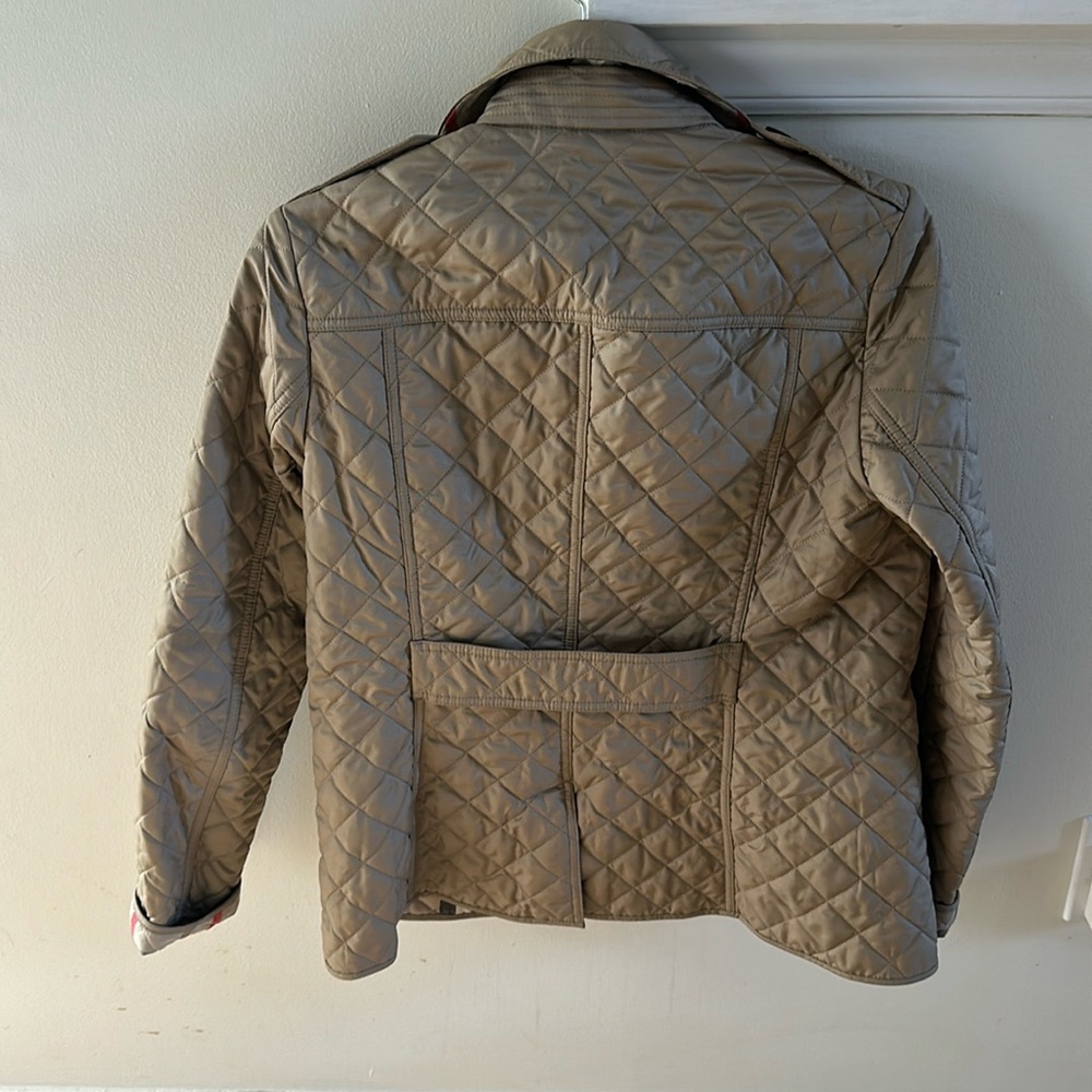Burberry Women’s Quilted Coat / Beige $975